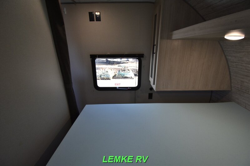 2024 Forest River Aurora Light 26BHS   - Photo 20 - Rocklin, CA 95677