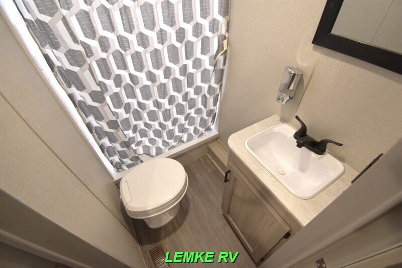 2024 Forest River Aurora 26BHS   - Photo 20 - Rocklin, CA 95677