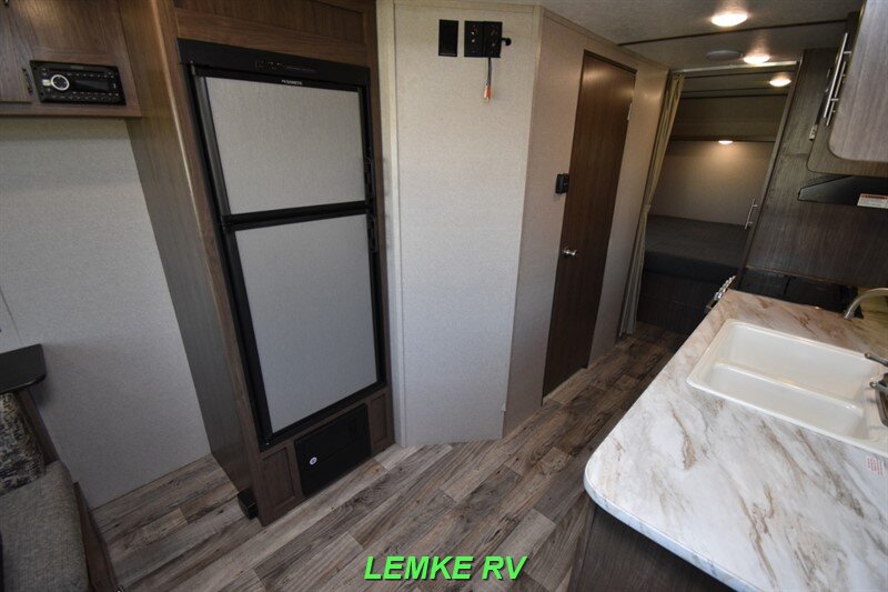 2019 Keystone Hideout 22LHSWE   - Photo 10 - Rocklin, CA 95677