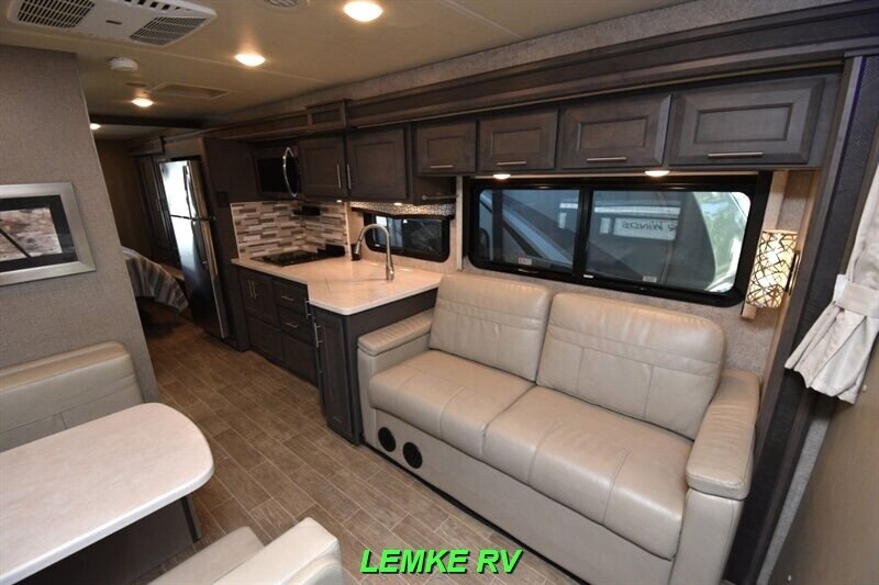 2022 Thor Omni SV34   - Photo 10 - Rocklin, CA 95677