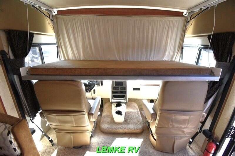 2015 Winnebago Vista LX 35F   - Photo 18 - Rocklin, CA 95677