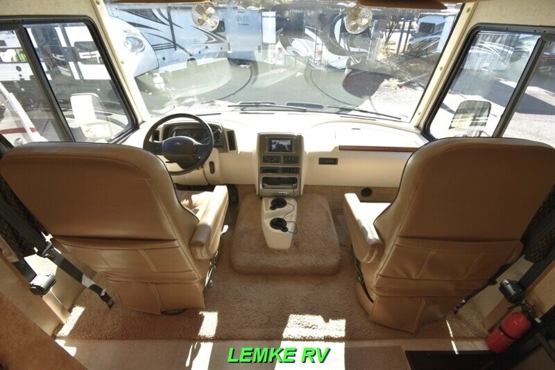 2015 Winnebago Vista LX 35F   - Photo 24 - Rocklin, CA 95677