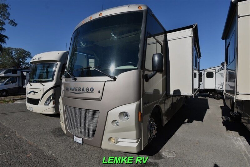 2015 Winnebago Vista LX 35F   - Photo 6 - Rocklin, CA 95677