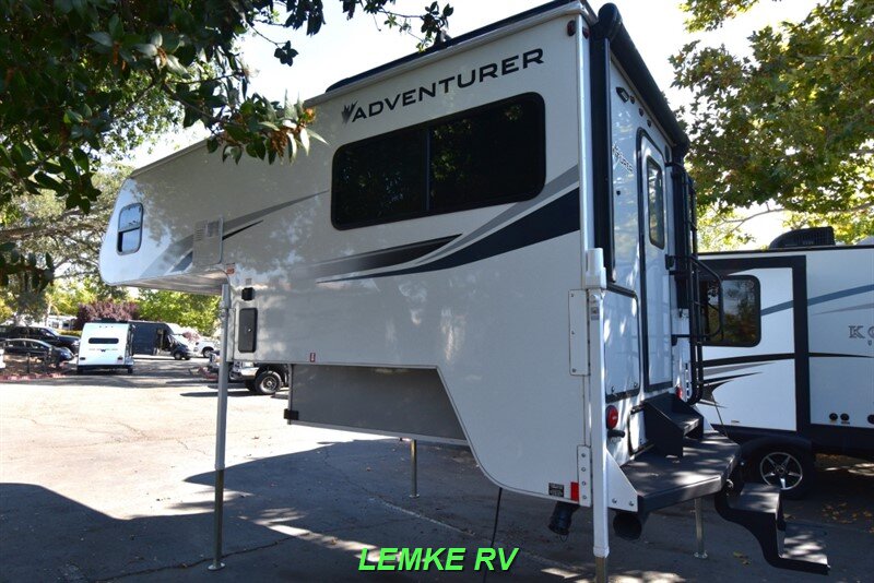 2023 Adventurer 901SB   - Photo 8 - Rocklin, CA 95677