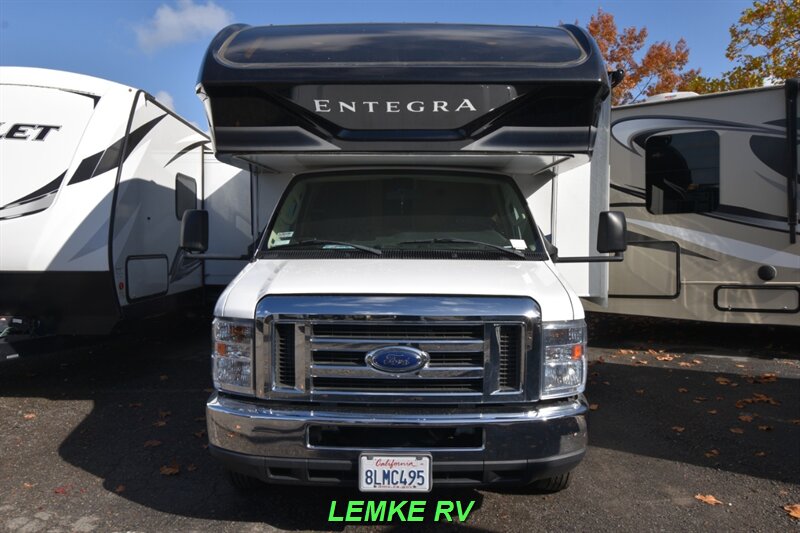 2020 Entegra Odyssey 29K   - Photo 6 - Rocklin, CA 95677