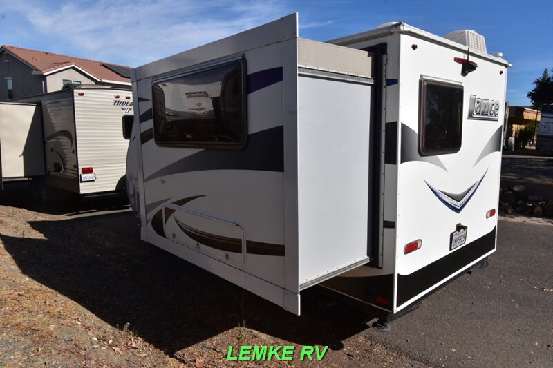 2016 Lance 1575   - Photo 7 - Rocklin, CA 95677