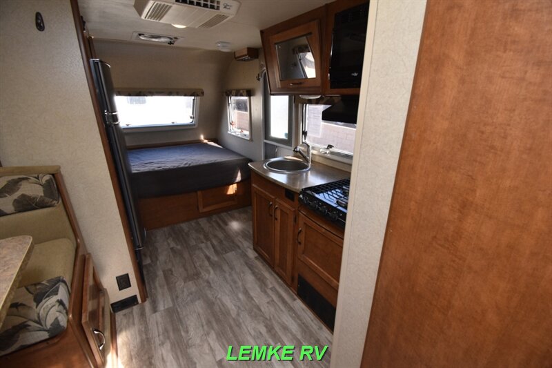 2016 Lance 1575   - Photo 12 - Rocklin, CA 95677