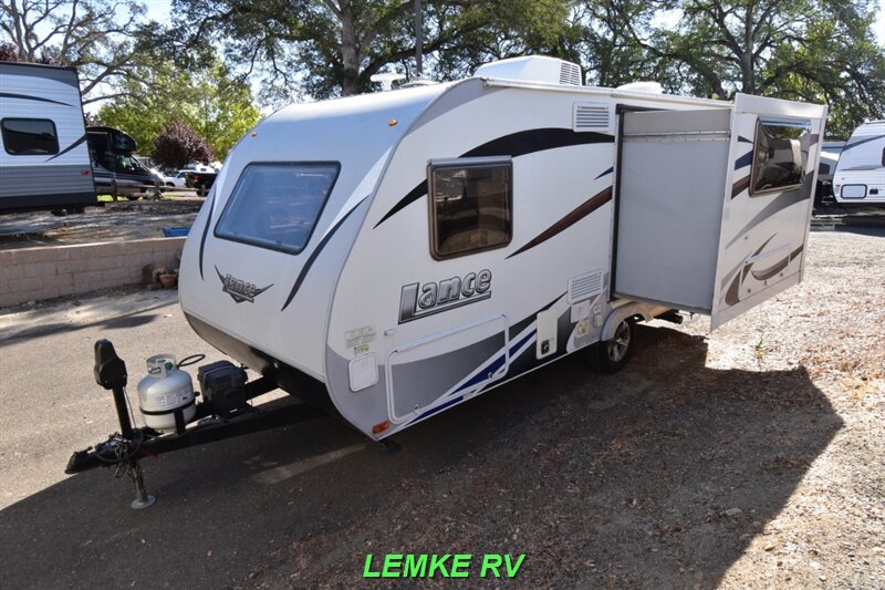 2016 Lance 1575   - Photo 6 - Rocklin, CA 95677