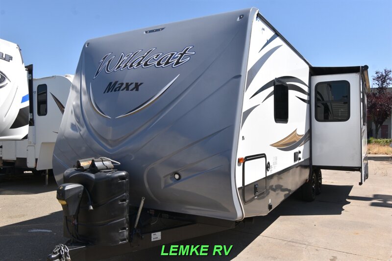 2015 Forest River Wildcat Maxx 27RLS   - Photo 6 - Rocklin, CA 95677