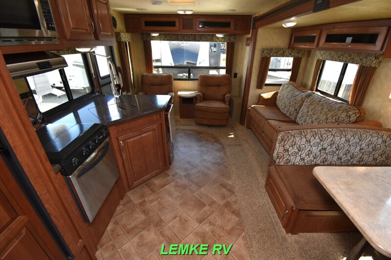 2015 Forest River Wildcat Maxx 27RLS   - Photo 2 - Rocklin, CA 95677