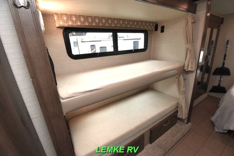 2018 Jayco Greyhawk 31FS   - Photo 16 - Rocklin, CA 95677