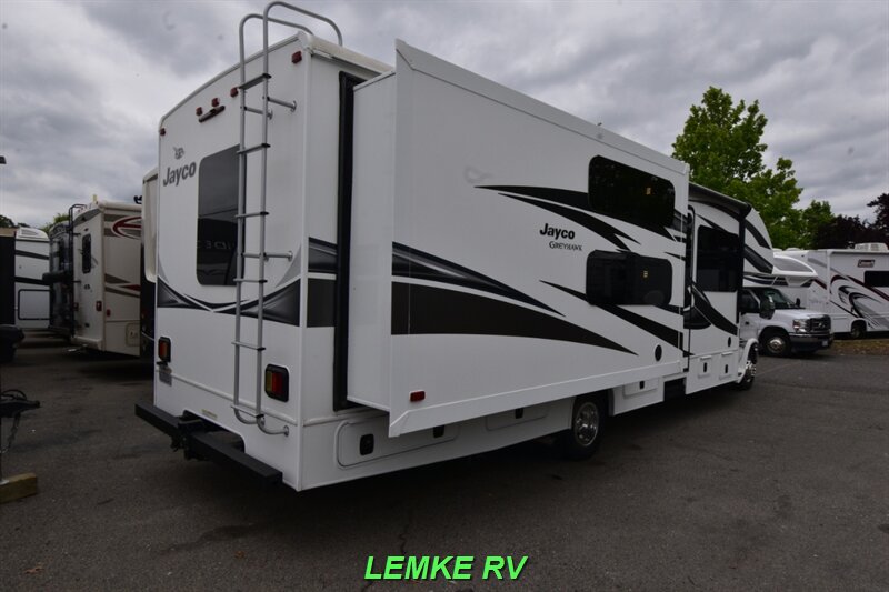 2018 Jayco Greyhawk 31FS   - Photo 10 - Rocklin, CA 95677