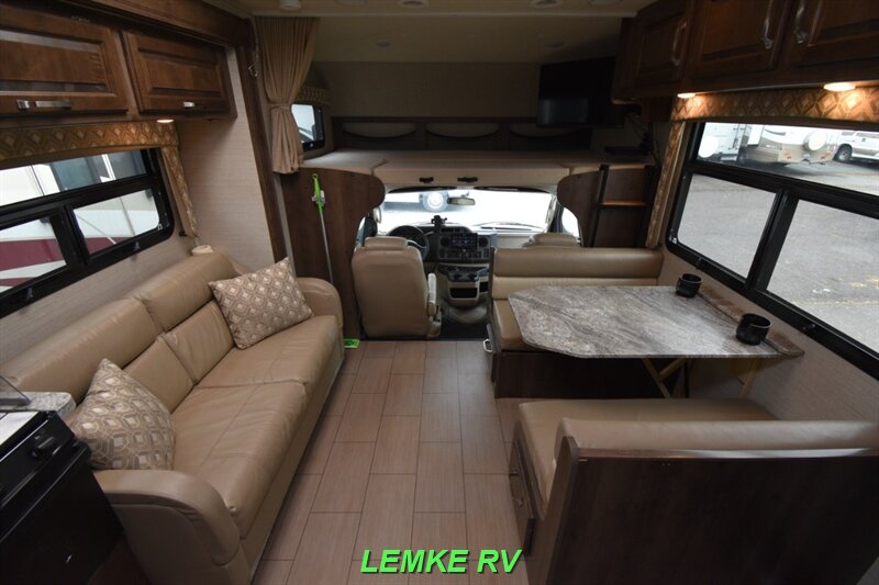 2018 Jayco Greyhawk 31FS   - Photo 5 - Rocklin, CA 95677