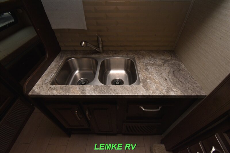 2018 Jayco Greyhawk 31FS   - Photo 21 - Rocklin, CA 95677