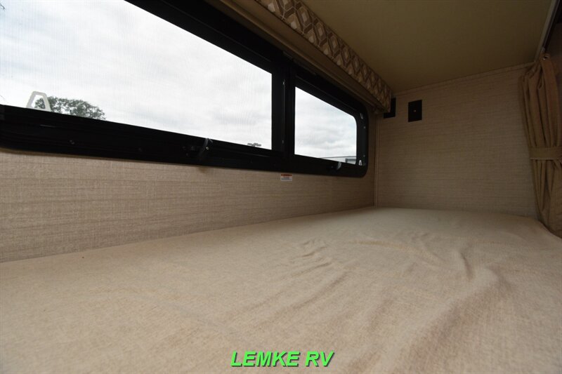 2018 Jayco Greyhawk 31FS   - Photo 23 - Rocklin, CA 95677