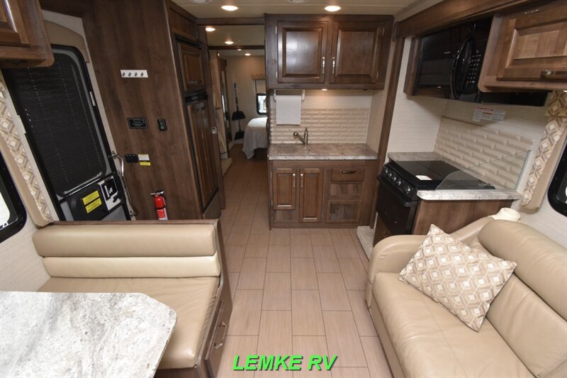 2018 Jayco Greyhawk 31FS   - Photo 2 - Rocklin, CA 95677