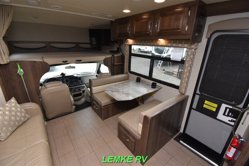 2018 Jayco Greyhawk 31FS   - Photo 15 - Rocklin, CA 95677