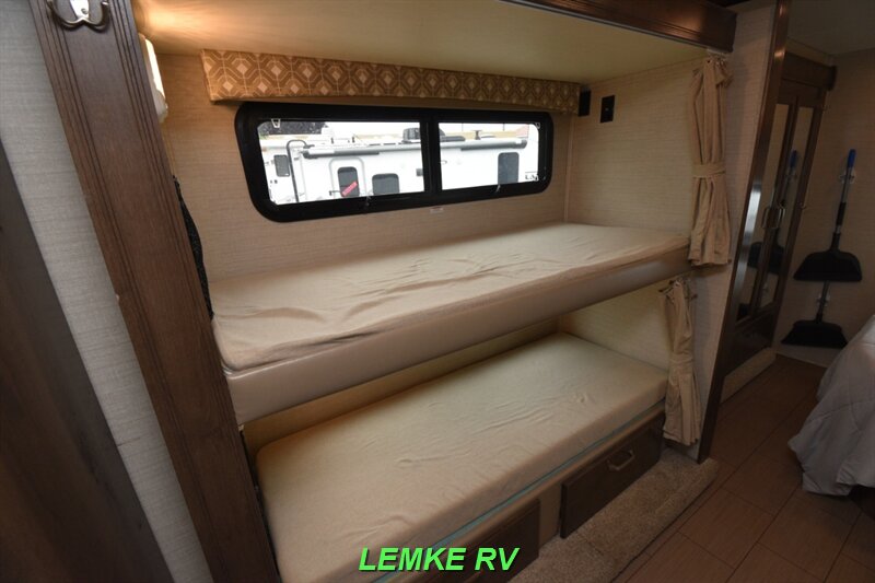 2018 Jayco Greyhawk 31FS   - Photo 22 - Rocklin, CA 95677