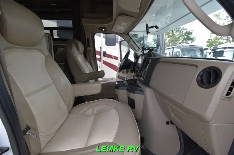 2018 Jayco Greyhawk 31FS   - Photo 29 - Rocklin, CA 95677