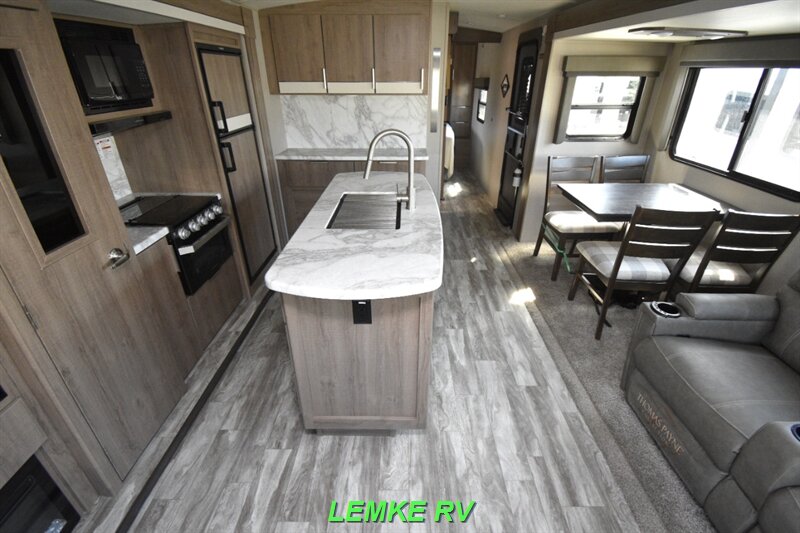 2021 Grand Design Imagine 2970RL   - Photo 5 - Rocklin, CA 95677