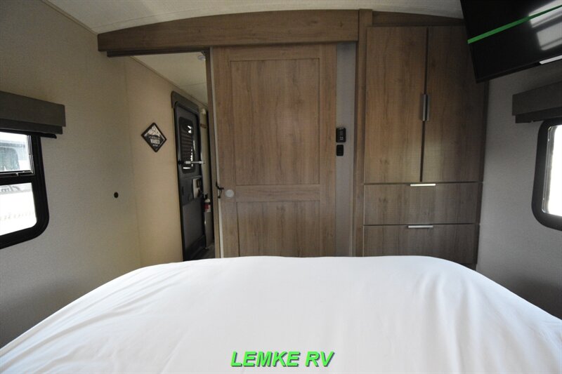 2021 Grand Design Imagine 2970RL   - Photo 18 - Rocklin, CA 95677