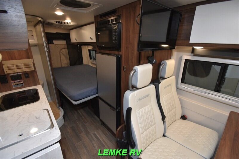 2022 Winnebago Travato 59G   - Photo 9 - Rocklin, CA 95677