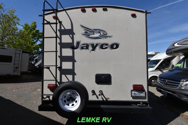 2015 Jayco White Hawk Ultra Lite 27RBOK   - Photo 8 - Rocklin, CA 95677