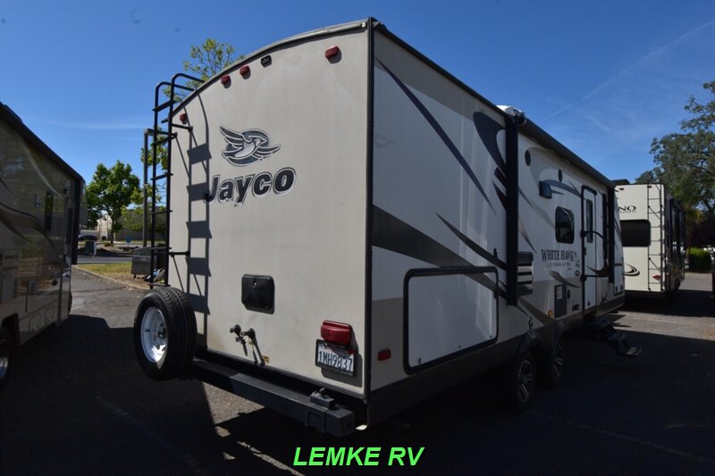 2015 Jayco White Hawk Ultra Lite 27RBOK   - Photo 9 - Rocklin, CA 95677