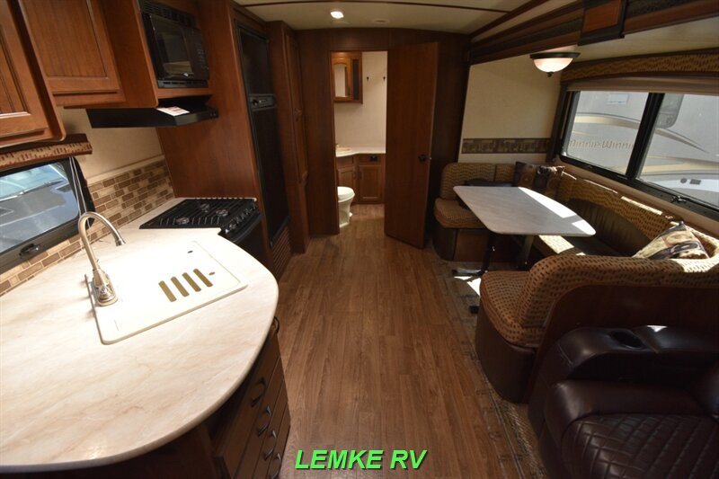 2015 Jayco White Hawk Ultra Lite 27RBOK   - Photo 2 - Rocklin, CA 95677