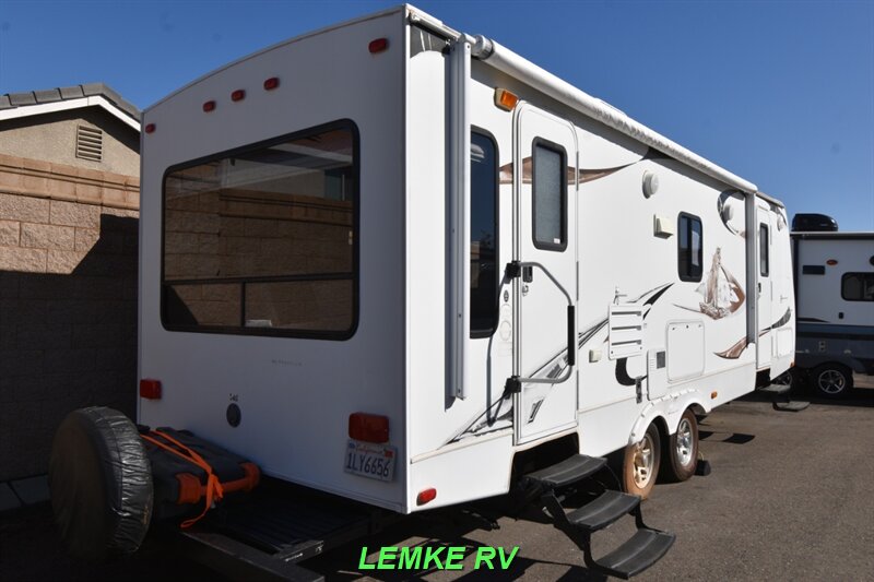 2011 Keystone Cougar Half-Ton 27RLSWE   - Photo 8 - Rocklin, CA 95677