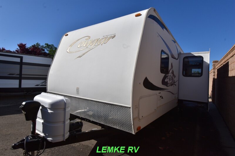 2011 Keystone Cougar Half-Ton 27RLSWE   - Photo 6 - Rocklin, CA 95677