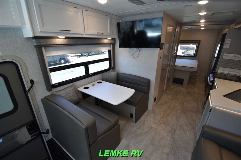 2025 Thor Windsport 29L   - Photo 11 - Rocklin, CA 95677