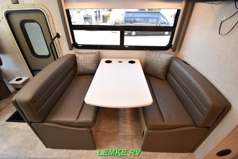 2025 Thor Windsport 29L   - Photo 17 - Rocklin, CA 95677