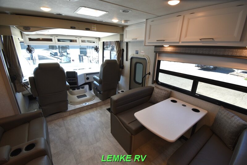 2025 Thor Windsport 29L   - Photo 13 - Rocklin, CA 95677