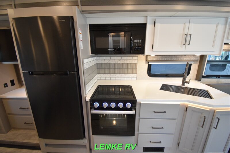 2025 Thor Windsport 29L   - Photo 18 - Rocklin, CA 95677