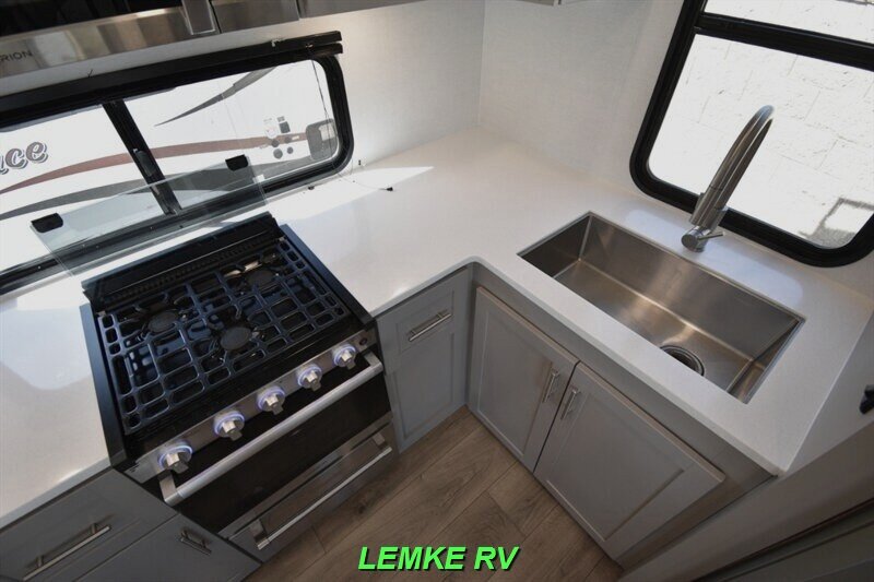 2025 Alliance RV Avenue 33RKS   - Photo 26 - Rocklin, CA 95677