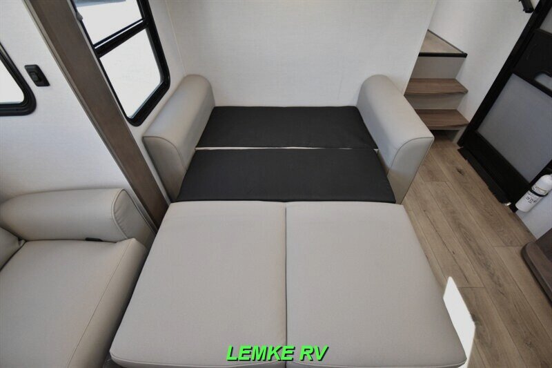 2025 Alliance RV Avenue 33RKS   - Photo 24 - Rocklin, CA 95677