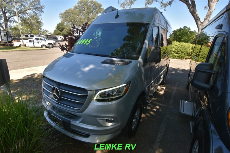 2021 Airstream Interstate 19 Tommy Bahama Edition   - Photo 6 - Rocklin, CA 95677