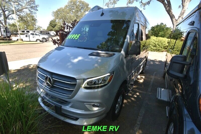 2021 Airstream Interstate 19 Tommy Bahama Edition   - Photo 6 - Rocklin, CA 95677