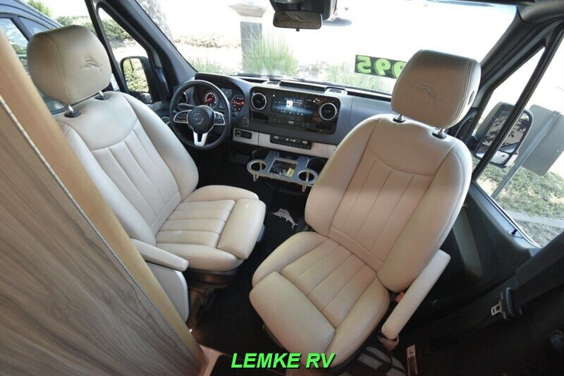2021 Airstream Interstate 19 Tommy Bahama Edition   - Photo 21 - Rocklin, CA 95677