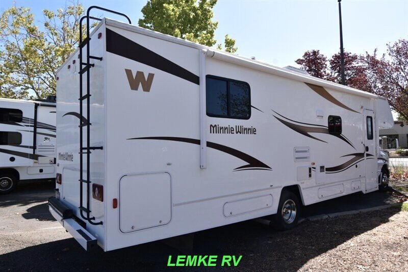 2014 Winnebago Minnie Winnie 31K   - Photo 8 - Rocklin, CA 95677