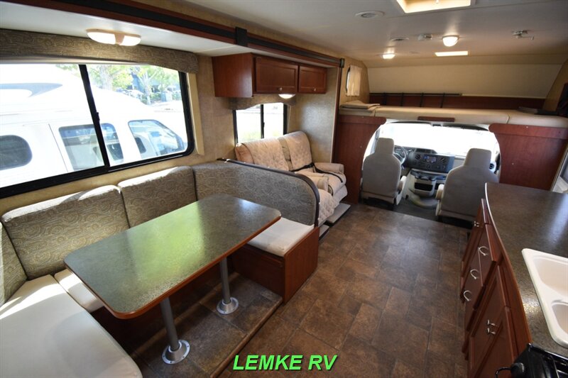 2014 Winnebago Minnie Winnie 31K   - Photo 16 - Rocklin, CA 95677