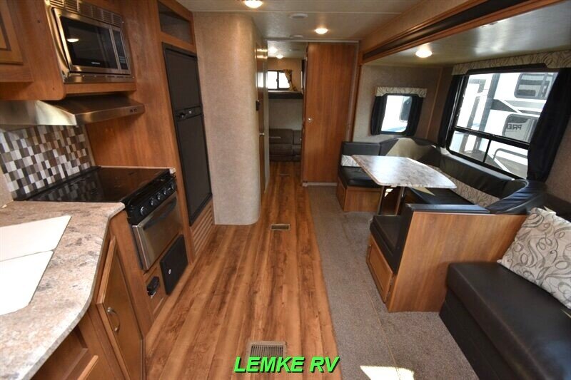 2018 Coachmen Catalina Legacy 293QBCK   - Photo 2 - Rocklin, CA 95677