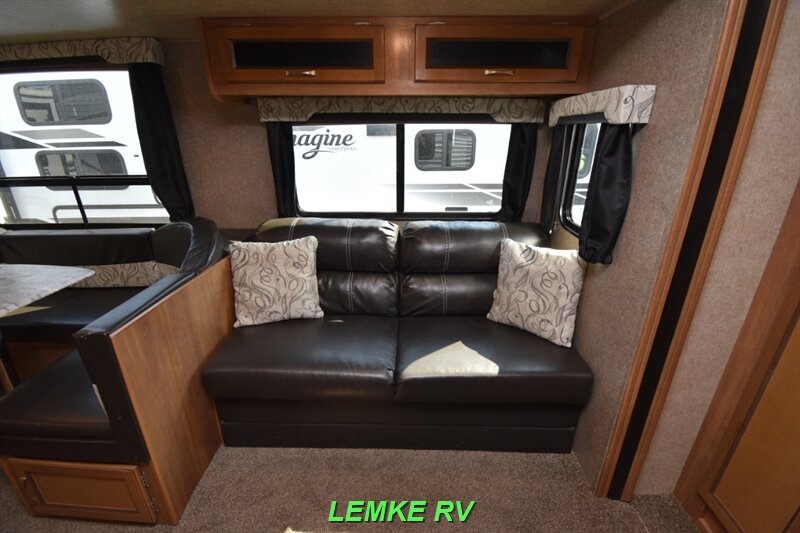 2018 Coachmen Catalina Legacy 293QBCK   - Photo 24 - Rocklin, CA 95677