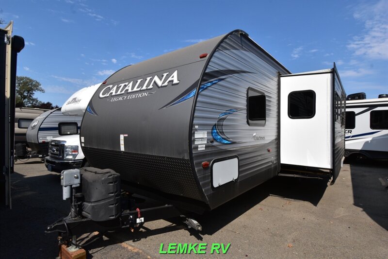 2018 Coachmen Catalina Legacy 293QBCK   - Photo 6 - Rocklin, CA 95677