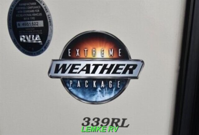 2018 CrossRoads RV Cruiser 339RL   - Photo 8 - Rocklin, CA 95677