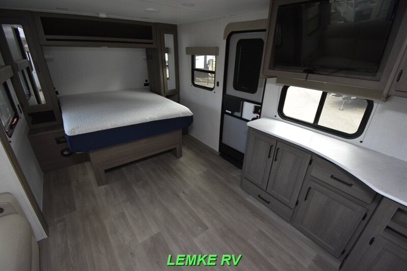 2025 Grand Design Transcend Xplor 20MKX   - Photo 14 - Rocklin, CA 95677