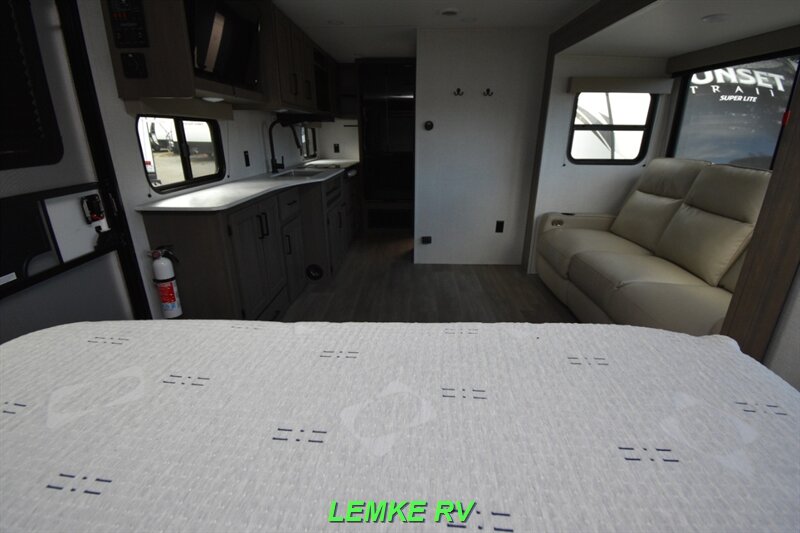2025 Grand Design Transcend Xplor 20MKX   - Photo 20 - Rocklin, CA 95677