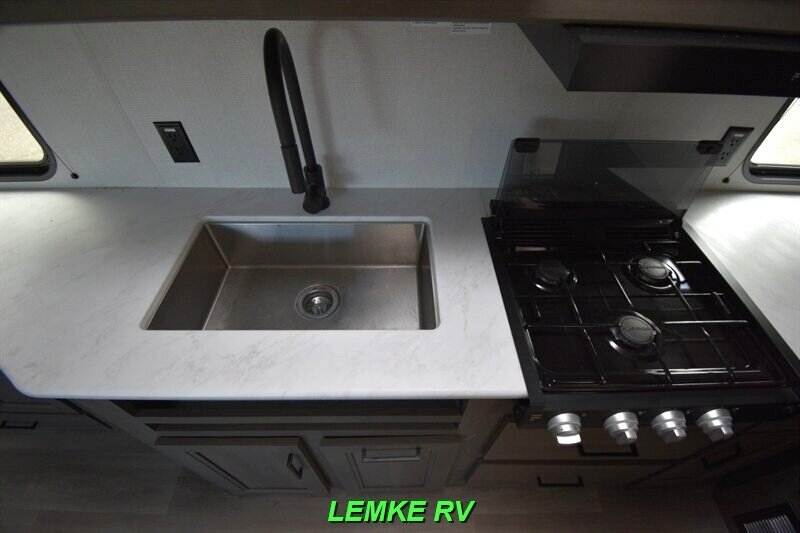 2025 Grand Design Transcend Xplor 20MKX   - Photo 15 - Rocklin, CA 95677