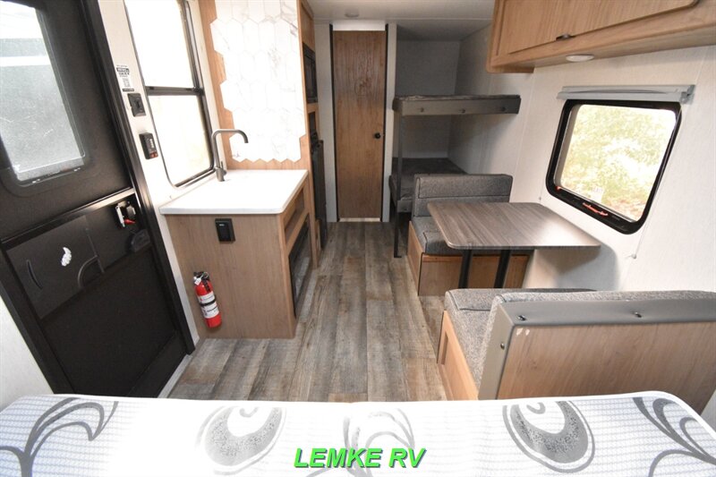 2024 Forest River Cherokee Wolf Den 16EV   - Photo 19 - Rocklin, CA 95677